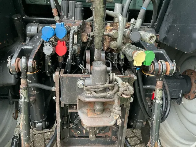 Deutz-fahr agrotron 100 lustrum vierwielaangedreven landbouwtractor - afbeelding 19 van  41