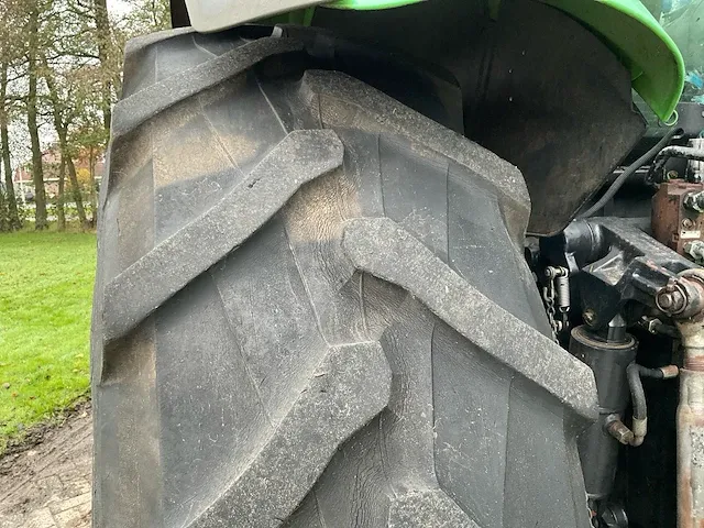 Deutz-fahr agrotron 120 vierwielaangedreven landbouwtractor - afbeelding 16 van  40