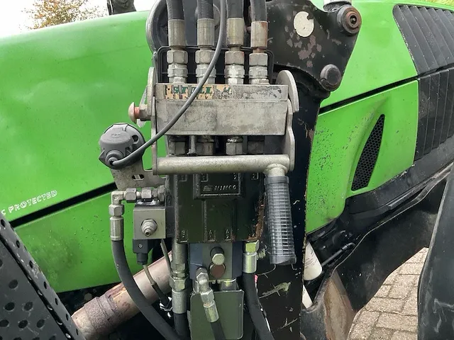 Deutz-fahr agrotron 120 vierwielaangedreven landbouwtractor - afbeelding 22 van  40