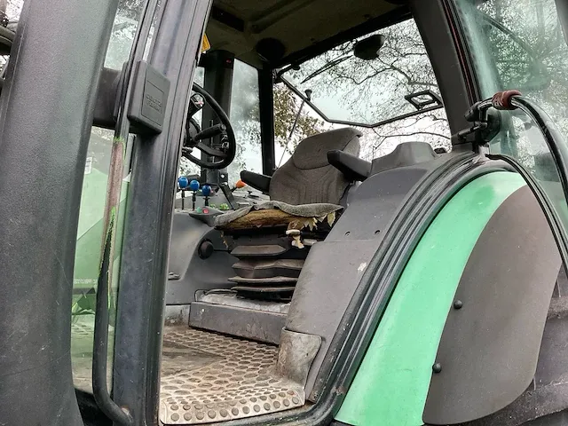 Deutz-fahr agrotron 120 vierwielaangedreven landbouwtractor - afbeelding 29 van  40