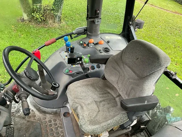Deutz-fahr agrotron 120 vierwielaangedreven landbouwtractor - afbeelding 30 van  40