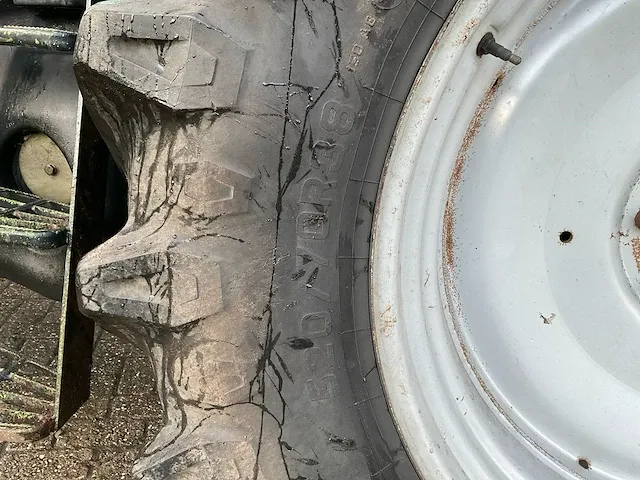 Deutz-fahr agrotron 6.00 tt vierwielaangedreven landbouwtractor - afbeelding 13 van  33