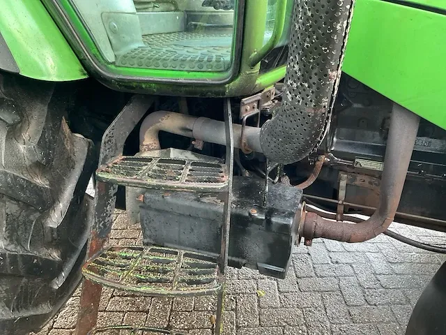 Deutz-fahr agrotron 6.00 tt vierwielaangedreven landbouwtractor - afbeelding 17 van  33