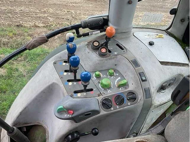 Deutz-fahr agrotron 6.20tt vierwielaangedreven landbouwtractor tkf-70-h - afbeelding 13 van  23