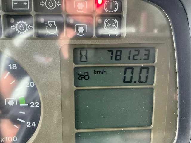 Deutz-fahr agrotron 85 vierwielaangedreven landbouwtractor - afbeelding 21 van  29