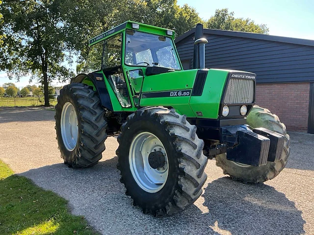Deutz-fahr dx 6.50 vierwielaangedreven landbouwtractor - afbeelding 34 van  40