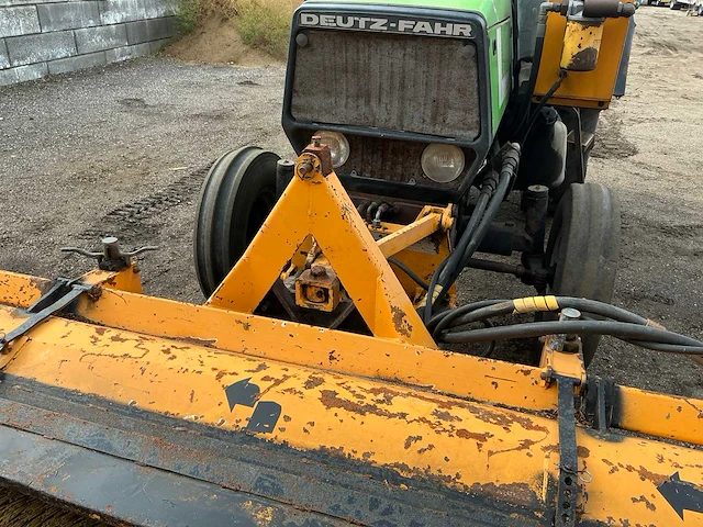 Deutz-fahr dx3.30 tweewielaangedreven landbouwtractor - afbeelding 6 van  50