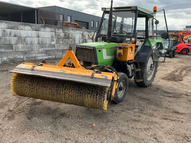 Deutz-fahr dx3.30 tweewielaangedreven landbouwtractor - afbeelding 10 van  50