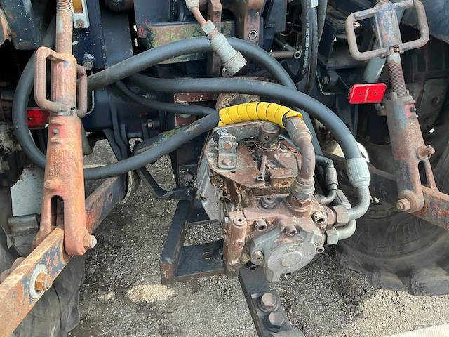 Deutz-fahr dx3.30 tweewielaangedreven landbouwtractor - afbeelding 18 van  50