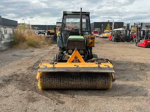 Deutz-fahr dx3.30 tweewielaangedreven landbouwtractor - afbeelding 49 van  50