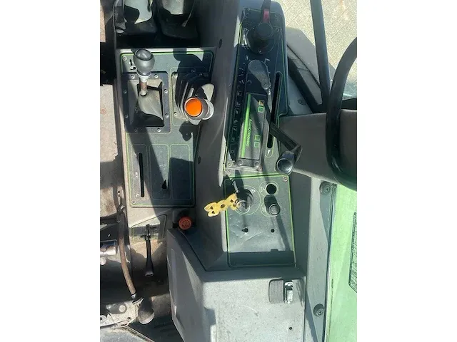 Deutz-fahr star 6,61 vierwielaangedreven landbouwtractor - afbeelding 4 van  13