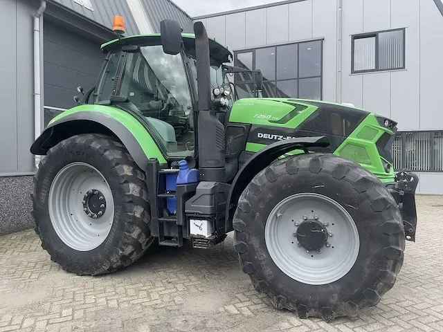 Deutz-faht 7250 ttv vierwielaangedreven landbouwtractor - afbeelding 12 van  19