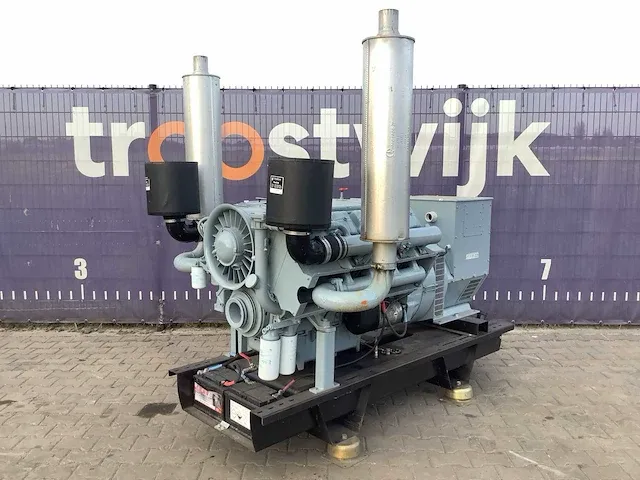 Deutz/stamford noodstroom aggregaat/genarator - afbeelding 1 van  16