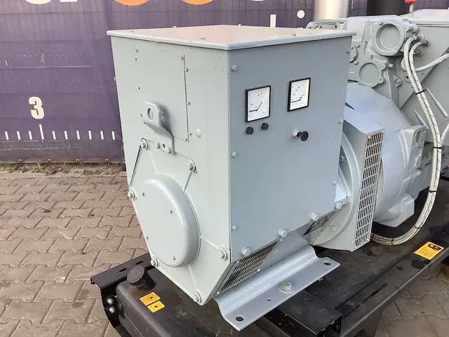 Deutz/stamford noodstroom aggregaat/genarator - afbeelding 7 van  16