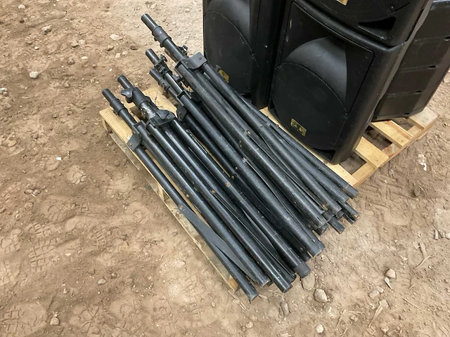 Devine artis 12 speaker 8x met statief - afbeelding 6 van  7