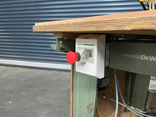 Dewalt - 1600/s - radiaalafkortzaagmachine - afbeelding 2 van  12
