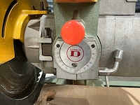 Dewalt - 1600/s - radiaalafkortzaagmachine - afbeelding 11 van  12
