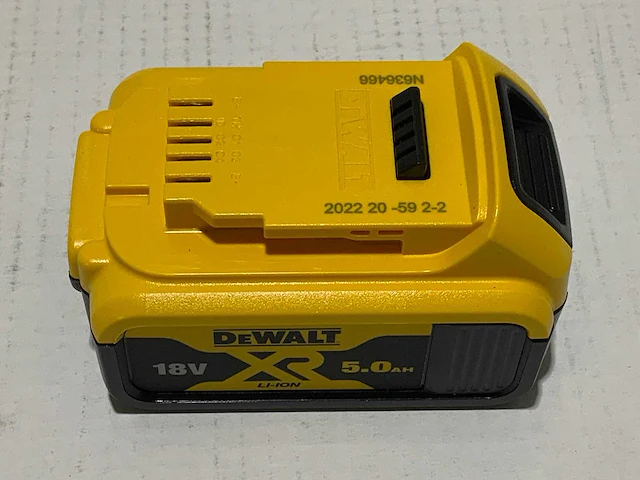 Dewalt - 18v 5ah - accu - afbeelding 2 van  3