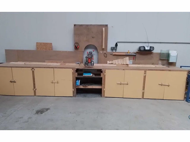 Dewalt - afkortzaag incl.werkbank - zaagtafel - afbeelding 1 van  12