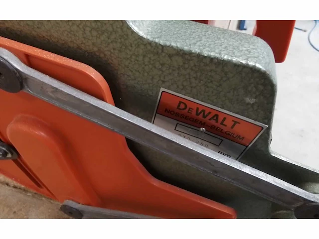 Dewalt - afkortzaag incl.werkbank - zaagtafel - afbeelding 10 van  12