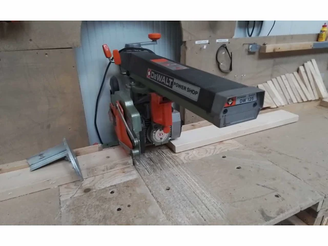 Dewalt - afkortzaag incl.werkbank - zaagtafel - afbeelding 11 van  12