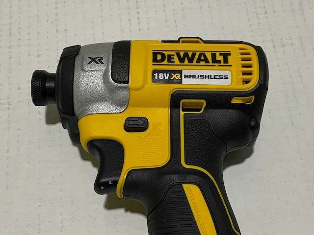 Dewalt - dcf887n - accu slagschroevendraaier - afbeelding 3 van  5