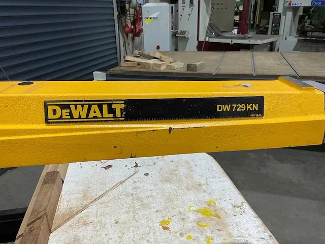 Dewalt - dw729kn - radiaalafkortzaagmachine - afbeelding 8 van  9