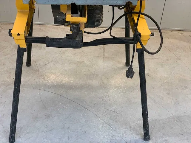 Dewalt - dw743 - kantelbare afkort- cirkelzaagmachine - afbeelding 7 van  14