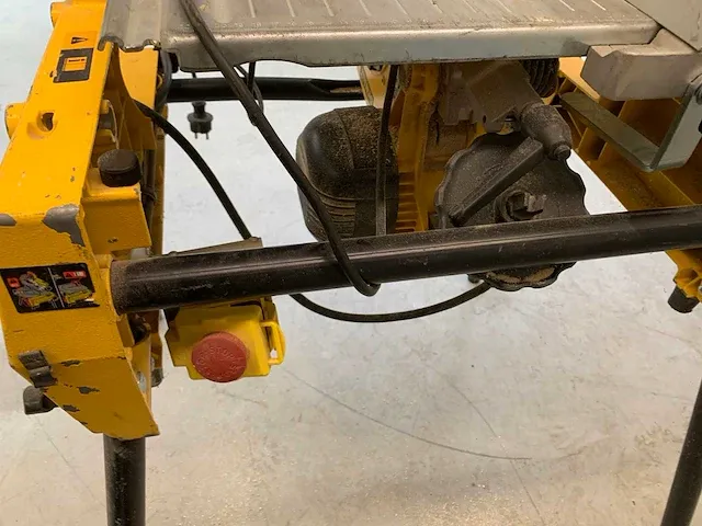 Dewalt - dw743 - kantelbare afkort- cirkelzaagmachine - afbeelding 10 van  14
