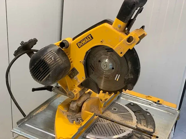 Dewalt - dw743 - kantelbare afkort- cirkelzaagmachine - afbeelding 13 van  14