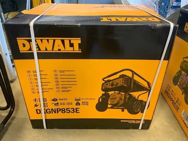 Dewalt - dxgnp853e - benzine stroomgenerator 10,6 kva - afbeelding 2 van  8