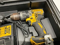 Dewalt - set schroef/klopboormachine, slagmoerschroevendraaier, accu, lader (18v) en t-stak koffer