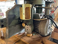 Dewalt 1600 radiaalafkortzaagmachine - afbeelding 6 van  7