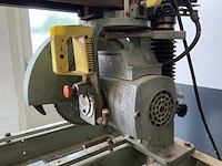 Dewalt 1600 s radiaal afkortcirkelzaagmachine - afbeelding 5 van  8