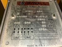 Dewalt 1600/“s” radiaalafkortzaagmachine - afbeelding 3 van  11