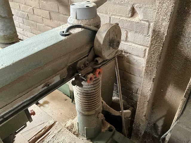 Dewalt 1600/“s” radiaalafkortzaagmachine - afbeelding 2 van  12