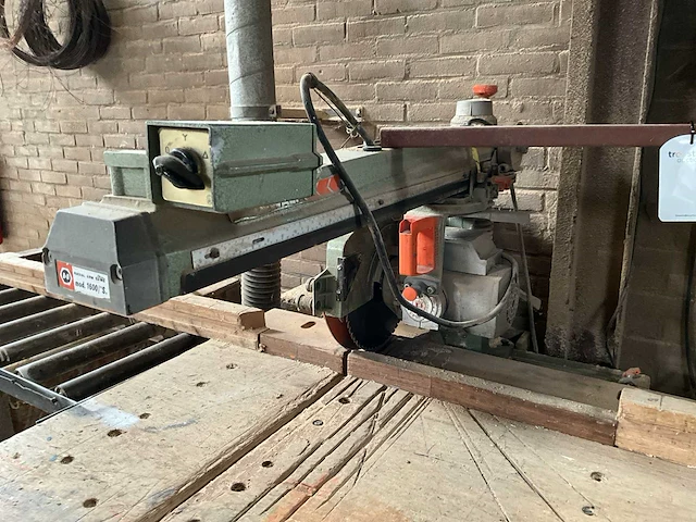 Dewalt 1600/“s” radiaalafkortzaagmachine - afbeelding 7 van  12