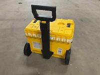 Dewalt 28.4l pro-stack cooler fmst83282-01 koelbox trolley - afbeelding 4 van  8