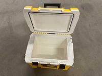 Dewalt 28.4l pro-stack cooler fmst83282-01 koelbox trolley - afbeelding 5 van  8