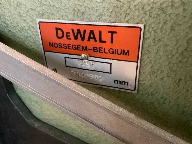 Dewalt 9315 radiaal afkortzaag - afbeelding 3 van  6