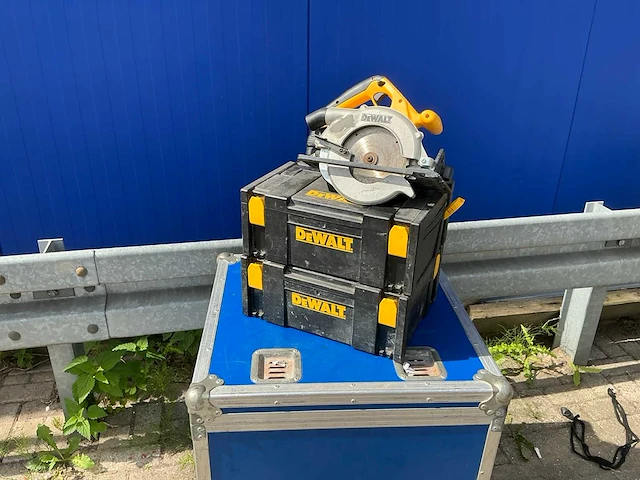 Dewalt accugereedschap (3x) - afbeelding 1 van  7
