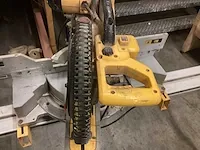 Dewalt afkortzaag - afbeelding 7 van  9