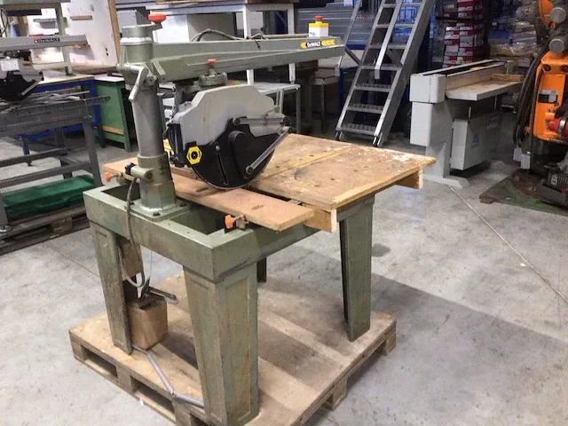 Dewalt afkortzaag - afbeelding 3 van  8