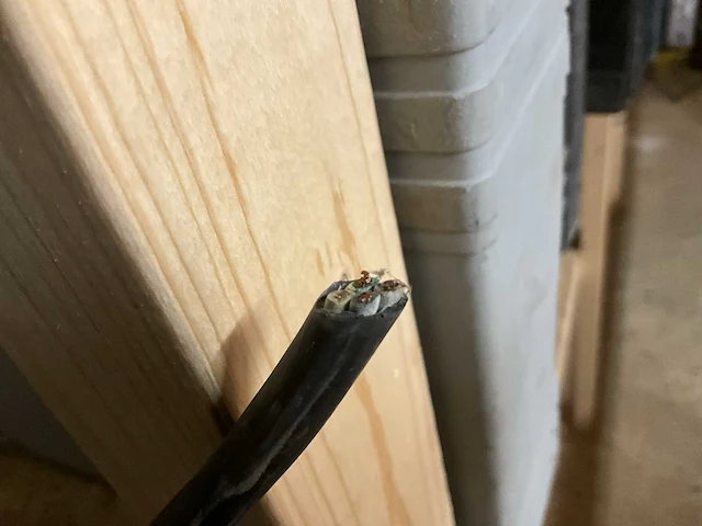 Dewalt afkortzaag - afbeelding 4 van  4