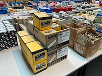 Dewalt blue-tip 2 verzinkte schroef à 25 stuks (22x) - afbeelding 1 van  3