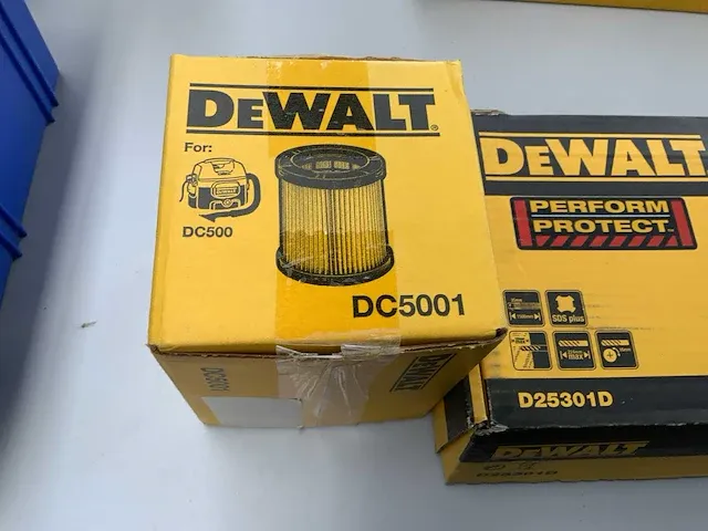 Dewalt d25301d stofafzuiger - afbeelding 3 van  4