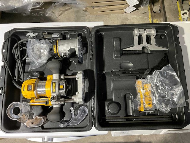 Dewalt d26204 bovenfrees - afbeelding 2 van  5