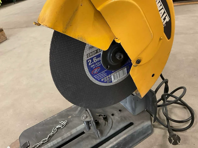Dewalt d28710-qs afkortcirkelzaagmachine - afbeelding 3 van  4