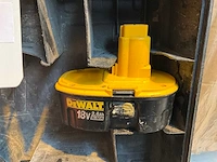 Dewalt dc 608 tacker - afbeelding 4 van  4