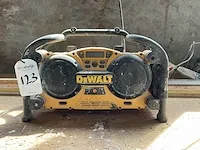 Dewalt dc011 bouwradio - afbeelding 2 van  4